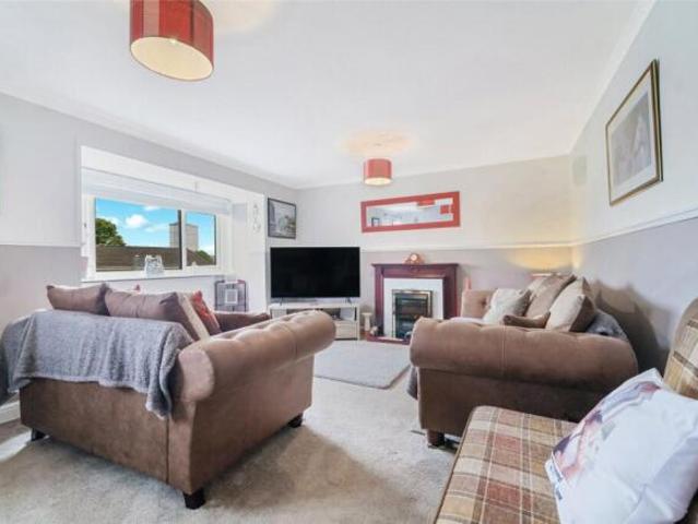 Townhouse for sale in Barassie, Scotland