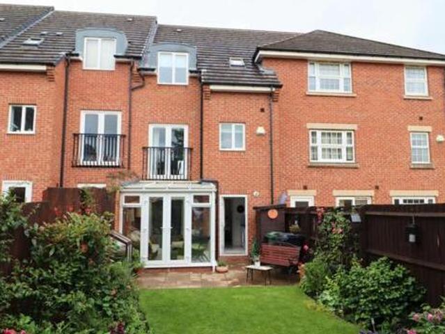 House for sale in Elmfield, Leicestershire