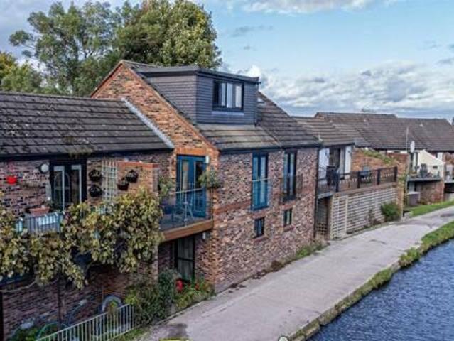 House for rent in Lyons, Greater London