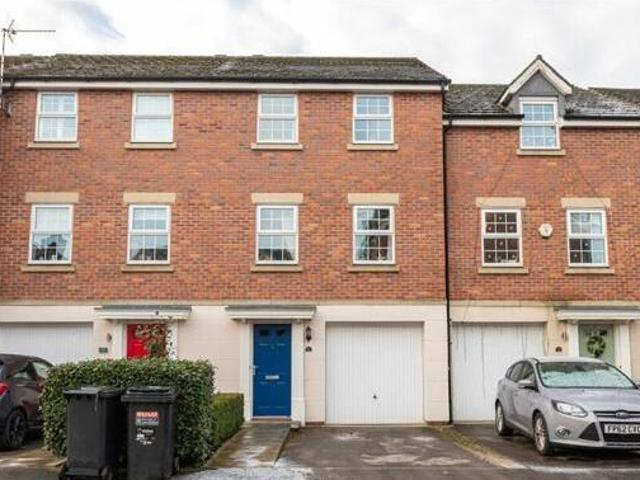 House for sale in Moss Rose, Macclesfield