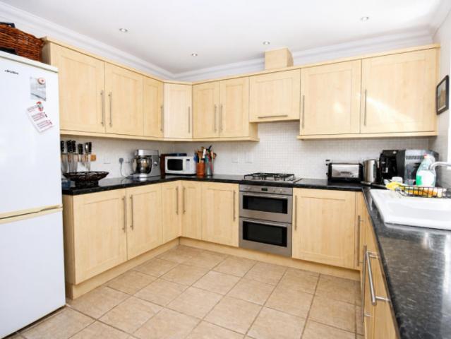 Townhouse for sale in Lakenham, East Bank