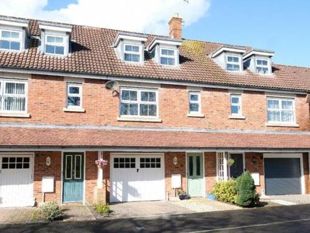 House for sale in Barton Stacey, Hampshire
