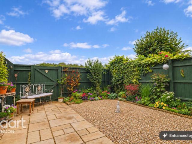 Townhouse for sale in Walcot West, Swindon