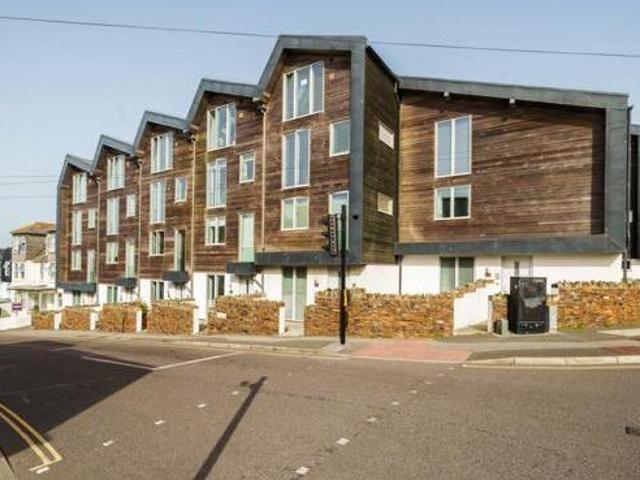 House for sale in Newquay, Cornwall