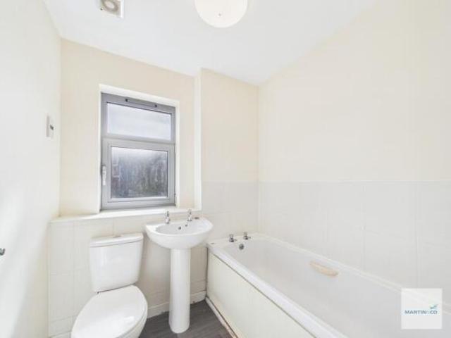 Townhouse for sale in Haddon, East Midlands