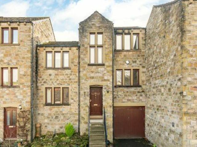 House for sale in Holmfirth, West Yorkshire