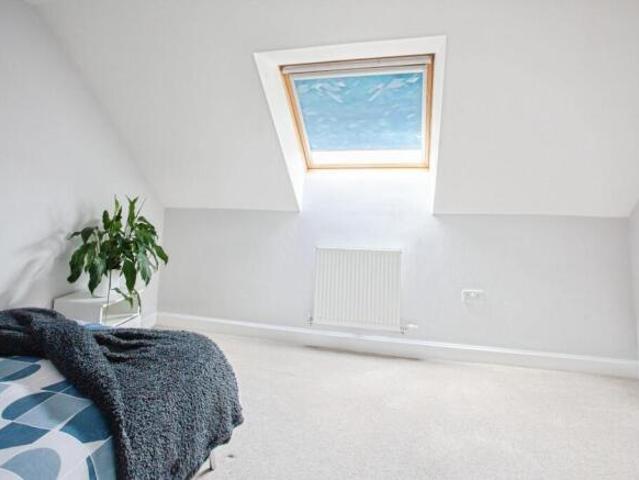 Townhouse for sale in Fole, Surrey
