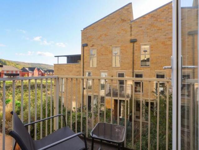 Townhouse for sale in Wharncliffe Side, Sheffield