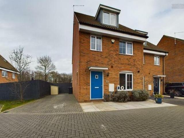 House for sale in Hampton Green, Cambridgeshire