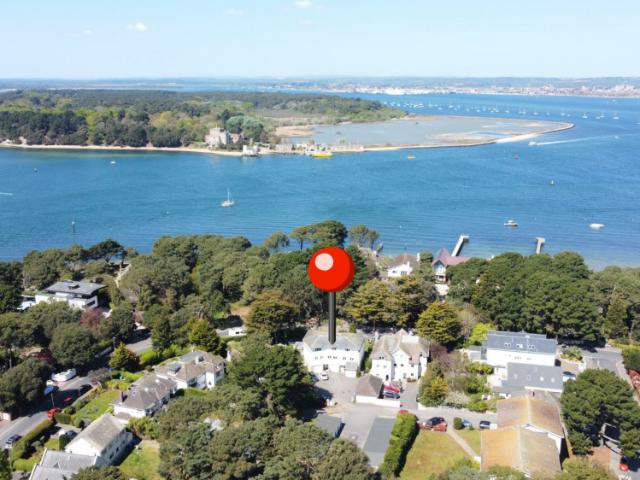 Townhouse for sale in Sandbanks