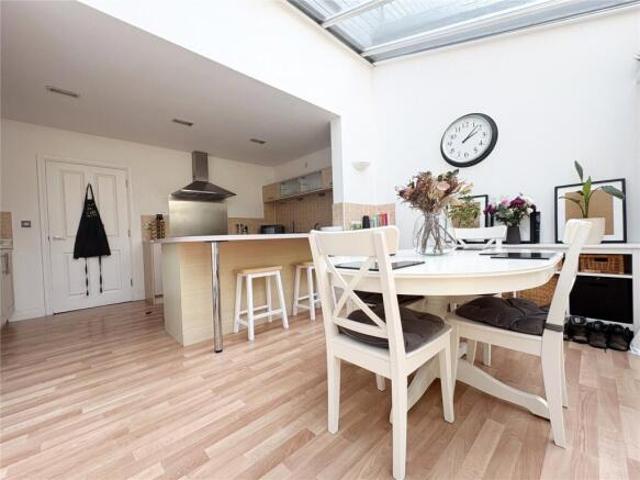 Townhouse for sale in Key Street, Suffolk