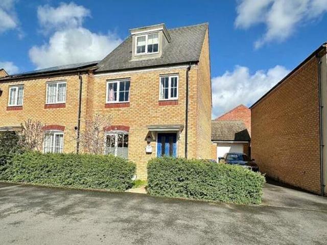 House for sale in Northampton, Northamptonshire