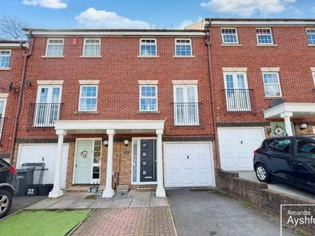 House for sale in Higher Bartle, Lancashire