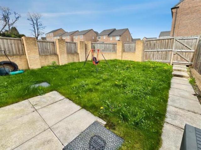 Townhouse for sale in West Yorkshire