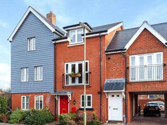 House for sale in Barton Stacey, Hampshire