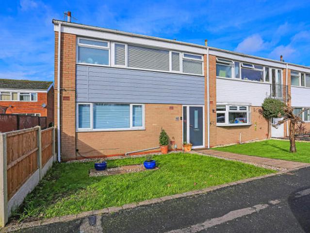 Townhouse for sale in Elmdon, West Midlands