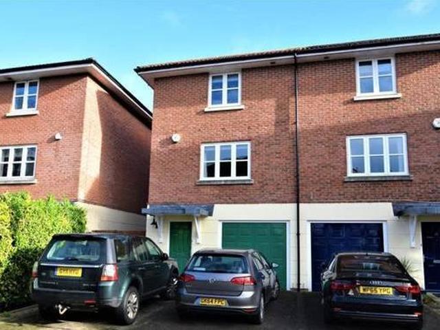House for sale in Feckenham, City Of Bristol