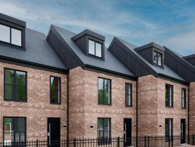 House for sale in Halton