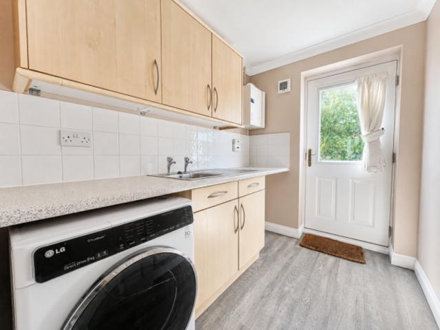 Townhouse for sale in Slough