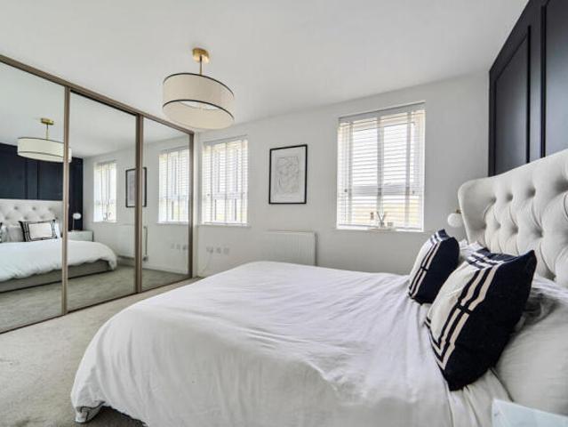 Townhouse for sale in North Wroughton, Swindon