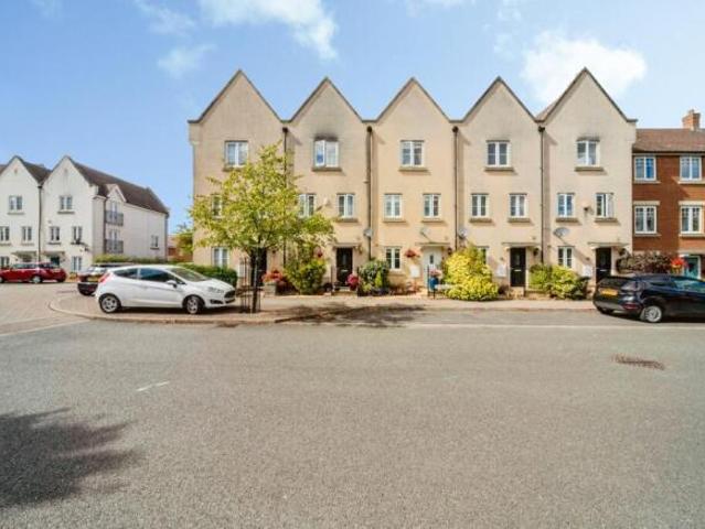Townhouse for sale in West Bletchley, Bletchley
