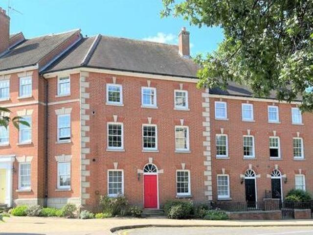 House for sale in Green Close, Warwickshire