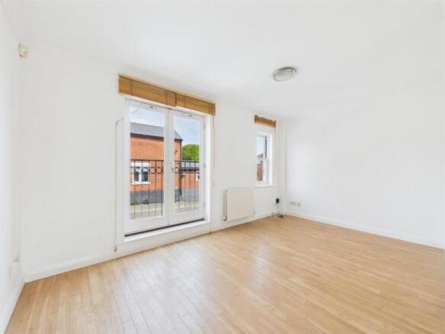 Townhouse for sale in St Nicholas, Shephall