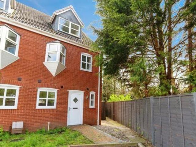 House for sale in Baswich, Staffordshire