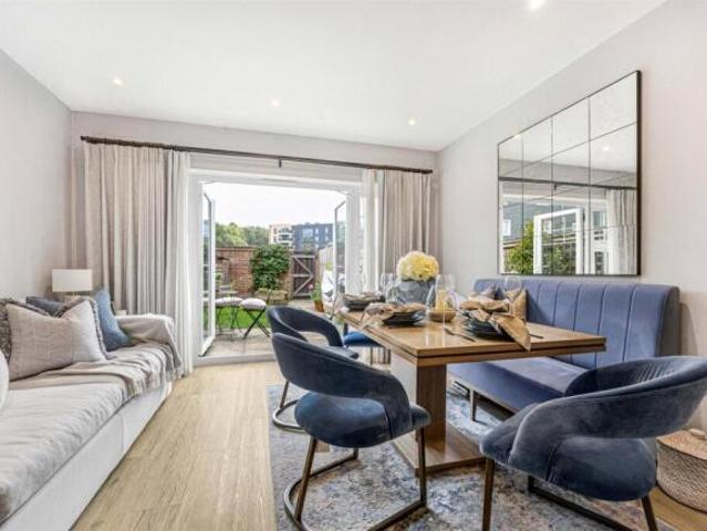 Townhouse for sale in The Reading Room, Kintbury