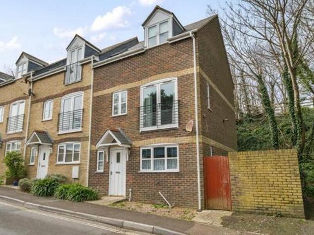 House for sale in Wyke Regis, Weymouth