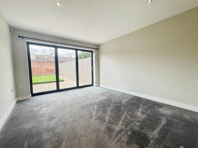 House for rent in New Boultham, Brayford