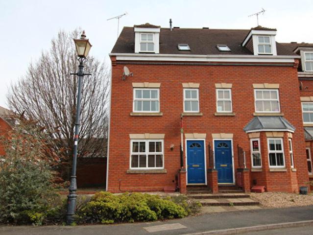 Apartment for rent in Cliff Hill, Green Close