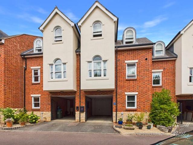 Apartment for rent in Linden Village, Buckingham