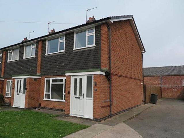 Apartment for rent in Belgrave, Old Wharf