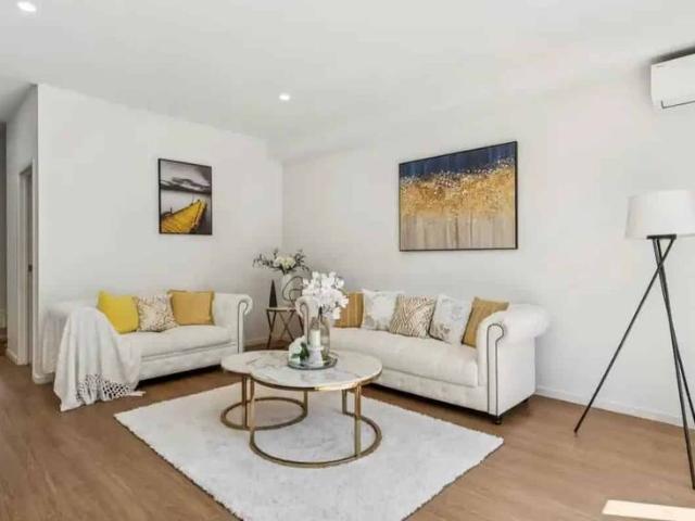 Townhouse for rent in Howick, Oroua County