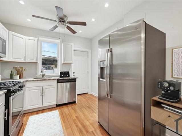 Townhouse for rent in Philadelphia