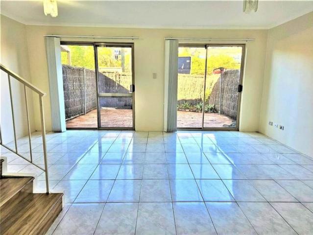 Townhouse for rent in Sydney, New South Wales