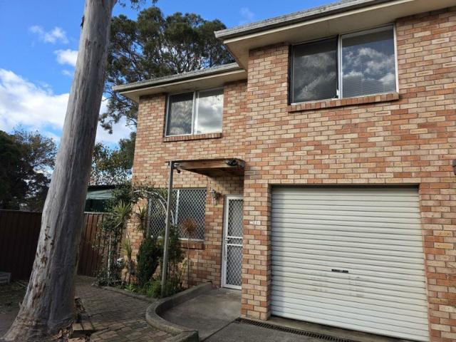 Townhouse for rent in Sydney, New South Wales