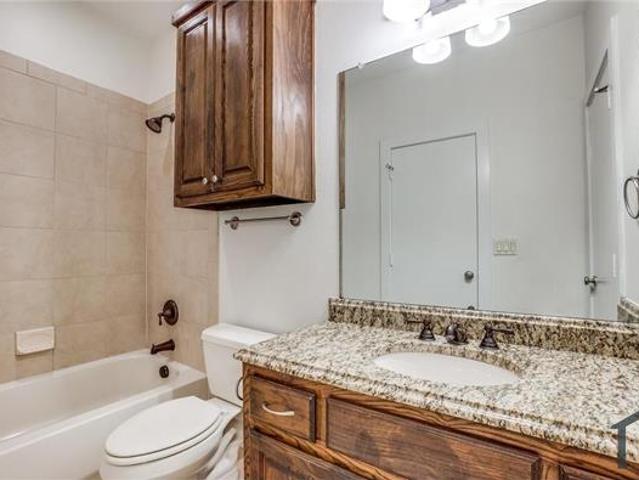 Townhouse for rent in Dallas