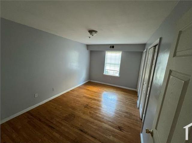Townhouse for rent in East Orange