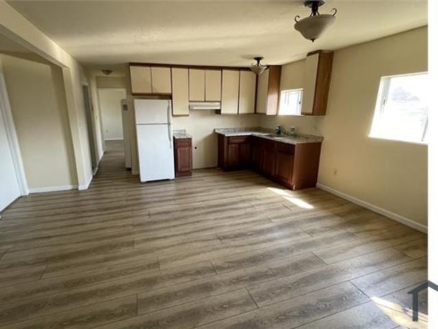 Townhouse for rent in Oakland