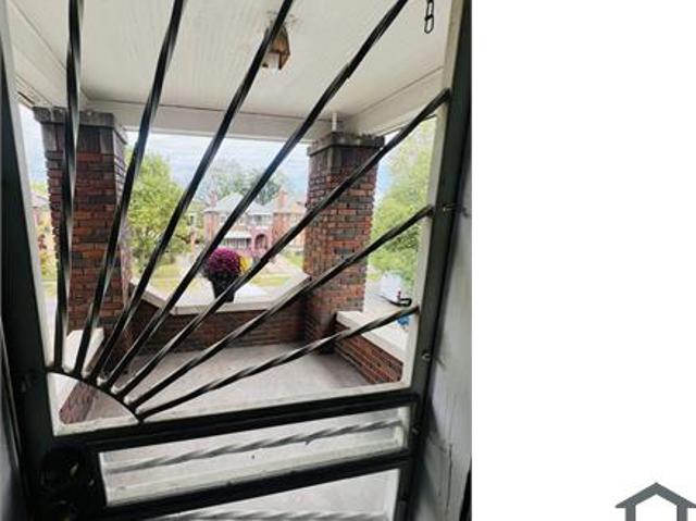 Townhouse for rent in Detroit