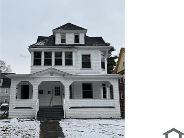 Townhouse for rent in Hartford