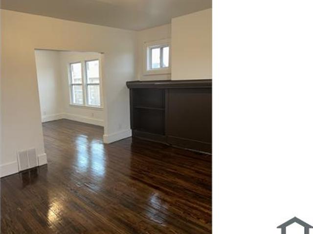 Townhouse for rent in Detroit