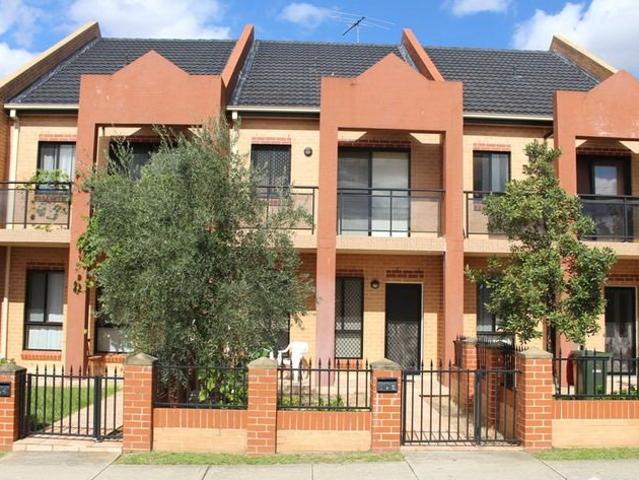 Townhouse for rent in South Granville, Sydney