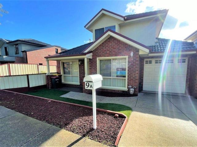 Townhouse for rent in Camerons Creek, Victoria