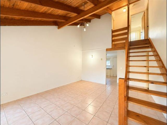 Townhouse for rent in Springwood, Greater Brisbane