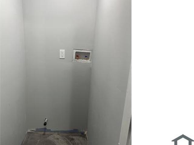 Townhouse for rent in Irvington