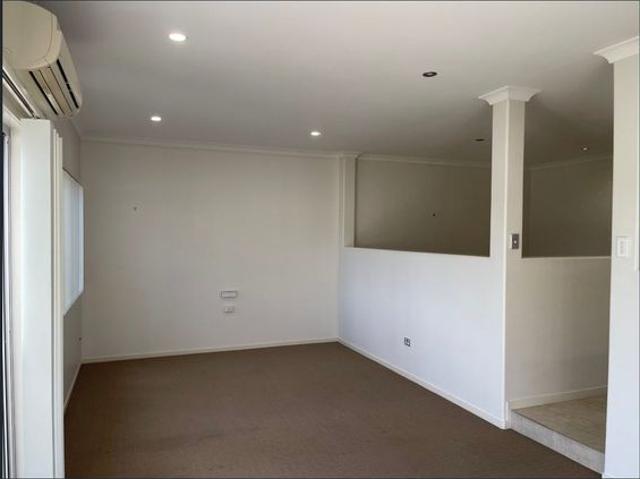 Townhouse for rent in Toogoom