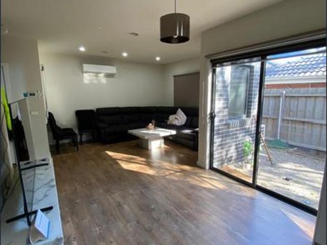Townhouse for rent in Camerons Creek, Victoria